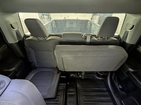 Used 2021 Chevrolet Silverado 1500 LT image 27