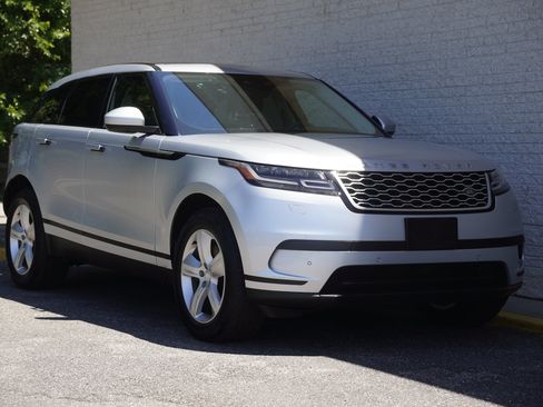 Used 2023 Land Rover Range Rover Velar S AWD/4WD image 9