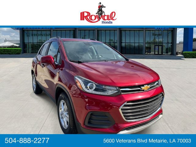 Used 2019 Chevrolet Trax LT w/ LT Convenience Package FWD image 1
