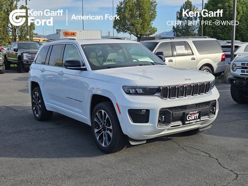 Used 2023 Jeep Grand Cherokee Overland w/ Luxury Tech Group IV AWD/4WD image 1