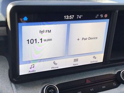 Certified 2022 Ford Maverick XLT image 30