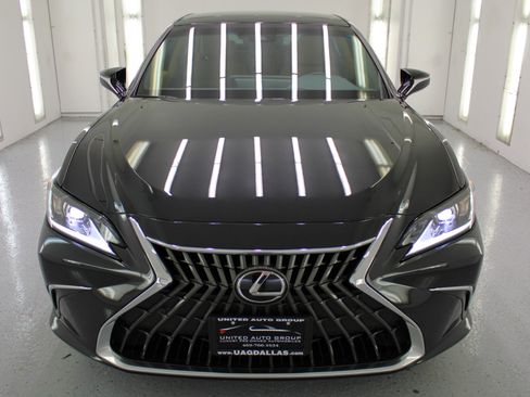 Used 2022 Lexus ES 350 Premium image 3