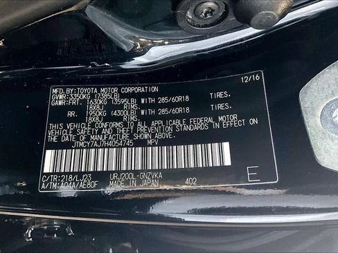 Certified 2017 Toyota Land Cruiser image 33