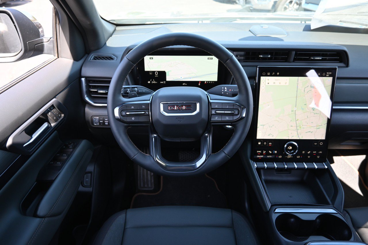 New 2026 GMC Terrain AT4 w/ Convenience Package III AWD/4WD image 18