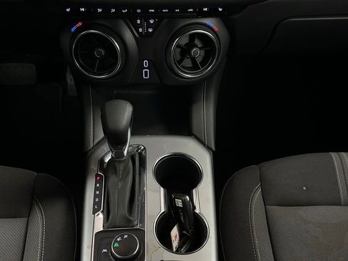 Used 2025 Chevrolet Blazer LT image 18