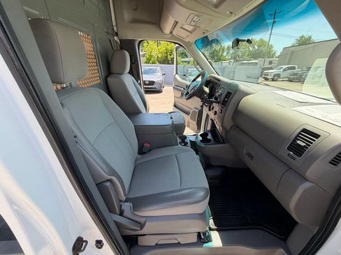 Used 2012 Nissan NV 2500 SV w/ Side Curtain Airbag Pkg RWD image 33