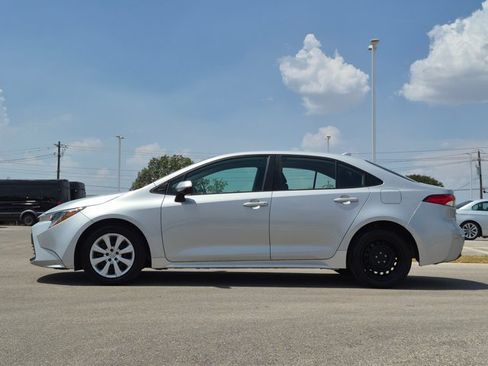 Used 2024 Toyota Corolla LE FWD image 8