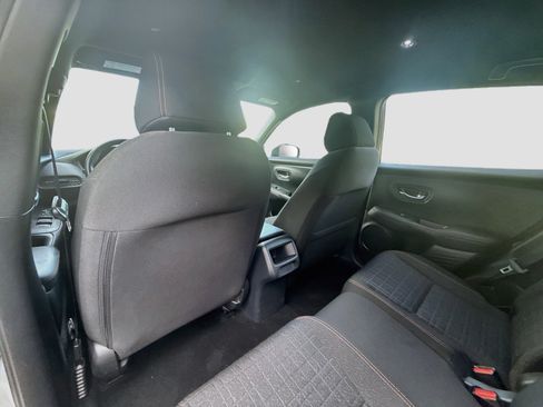 Certified 2025 Honda HR-V Sport image 23