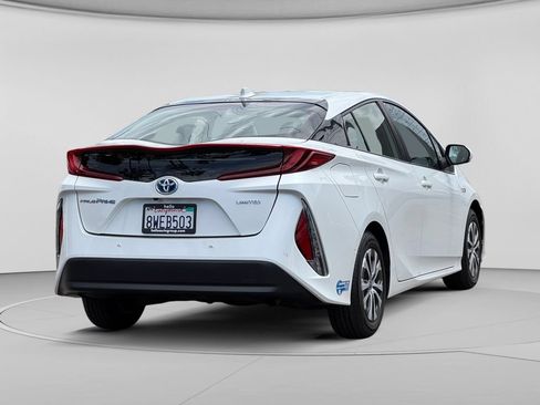 Used 2021 Toyota Prius Prime Limited FWD image 33