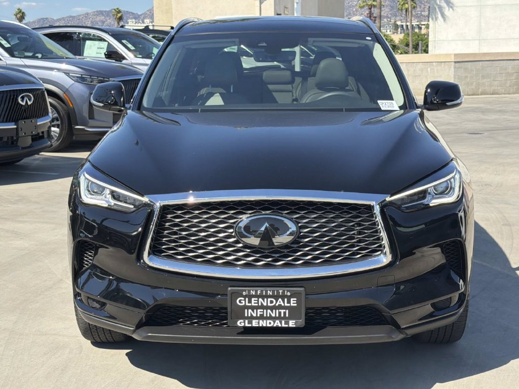 Certified 2023 INFINITI QX50 Luxe FWD image 3