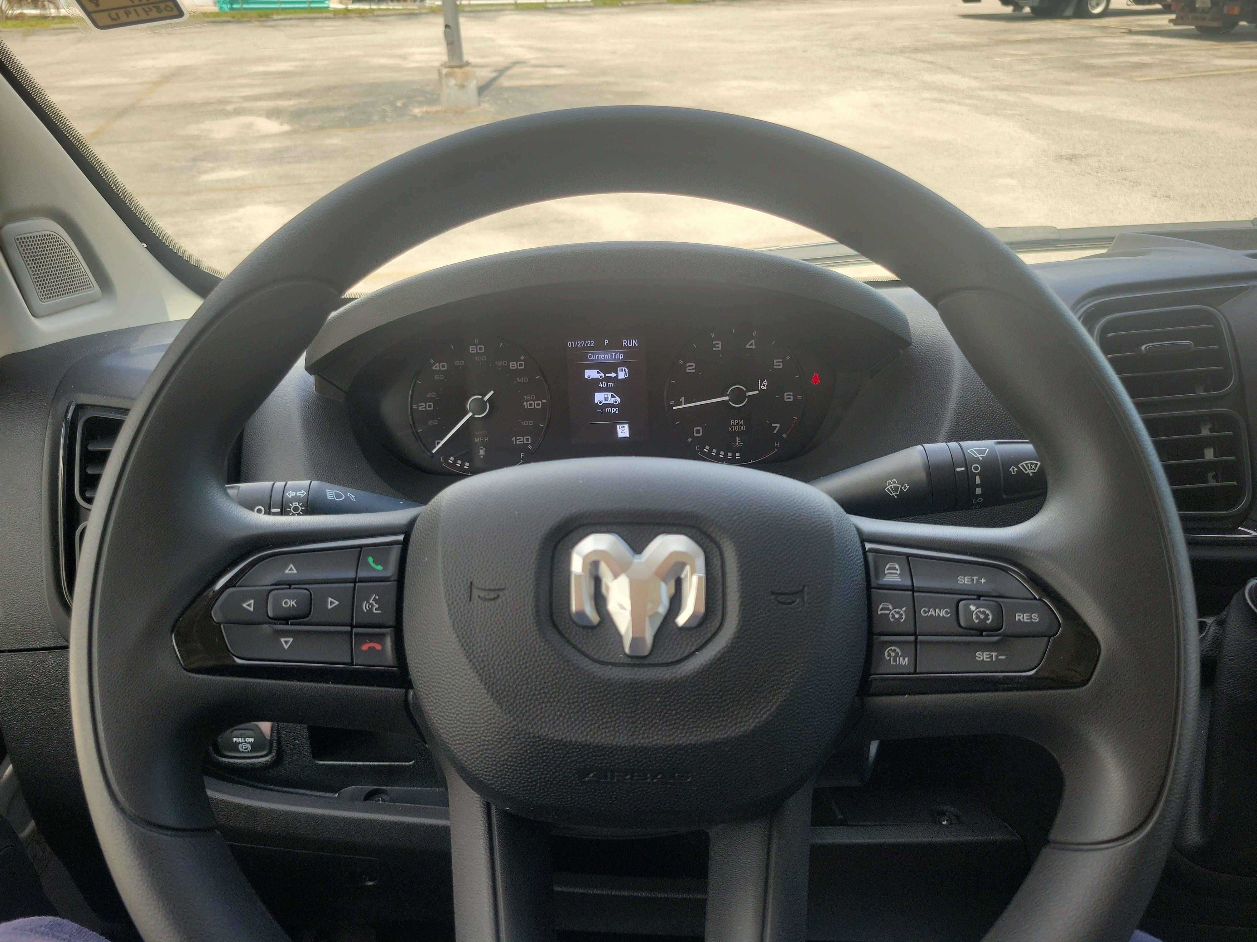Used 2025 RAM ProMaster 2500 w/ Safety Group FWD image 11