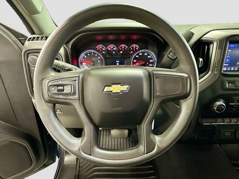 Used 2020 Chevrolet Silverado 1500 Custom w/ Custom Value Package image 12