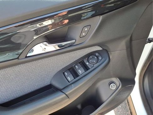 New 2026 Chevrolet TrailBlazer LT AWD/4WD image 17