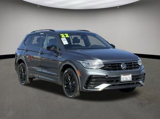 Used 2022 Volkswagen Tiguan SE R-Line video 1