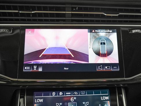 Used 2023 Audi Q7 2.0T Premium w/ Convenience Package image 19