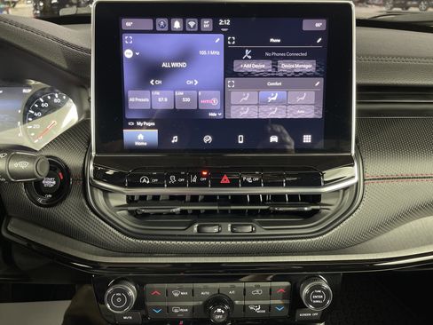 Used 2024 Jeep Compass Trailhawk image 22