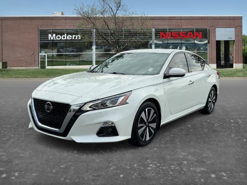 Used 2022 Nissan Altima 2.5 SL FWD image 1