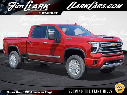 Used 2024 Chevrolet Silverado 2500 High Country w/ High Country Premium Package AWD/4WD image 1
