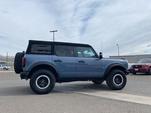 Used 2024 Ford Bronco Badlands AWD/4WD image 21