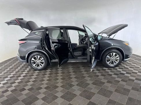 Used 2018 Nissan Murano SV AWD/4WD image 13