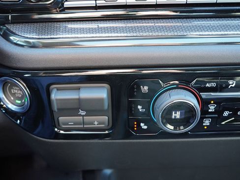 New 2026 Chevrolet Silverado 2500 ZR2 image 18