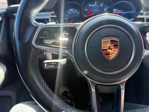 Used 2018 Porsche Macan Sport Edition w/ Premium Package Plus AWD/4WD image 18
