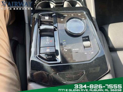 Used 2024 BMW 530i w/ Premium Package RWD image 22