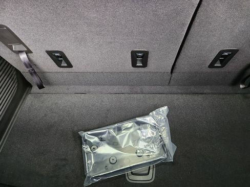 New 2026 Chevrolet Tahoe LS image 6