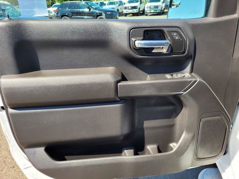 Used 2025 Chevrolet Silverado 1500 W/T RWD image 17