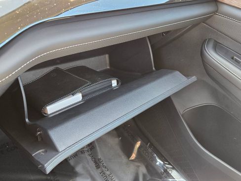 Used 2025 Volkswagen Atlas SEL Premium R-Line image 25