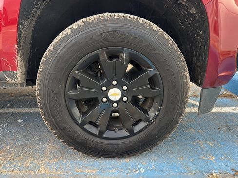 Used 2021 Chevrolet Colorado LT image 38