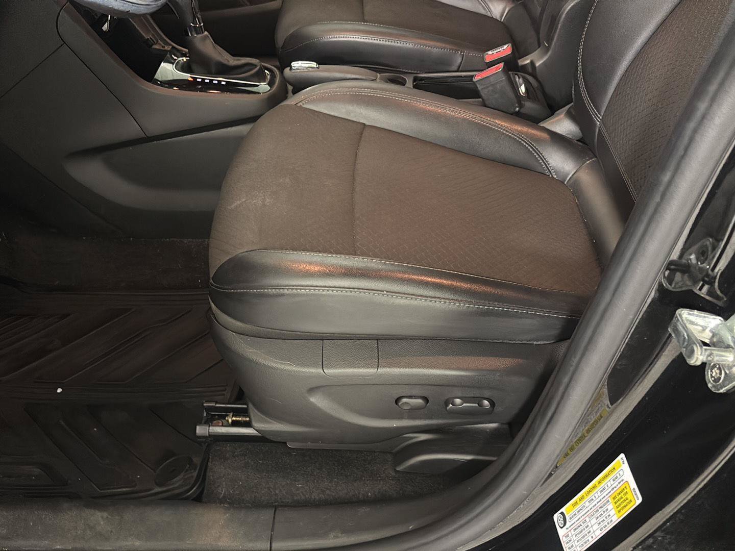 Used 2019 Buick Encore Preferred AWD/4WD image 12