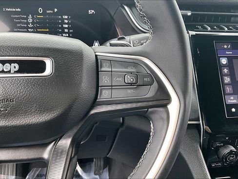 Used 2024 Jeep Grand Cherokee Altitude image 19