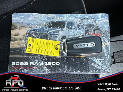 Used 2022 RAM 1500 Laramie AWD/4WD image 32