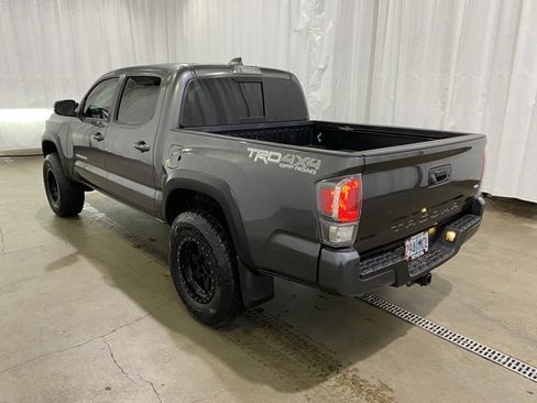 Used 2020 Toyota Tacoma TRD Off-Road image 6