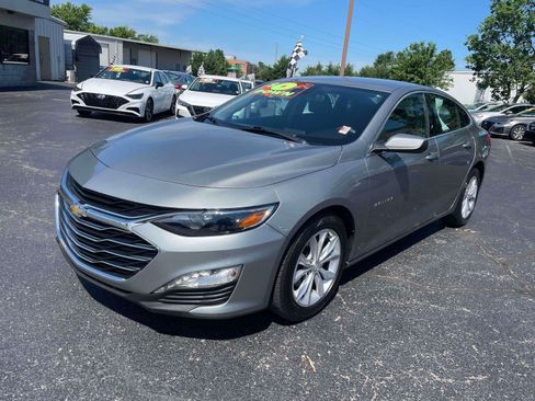 Used 2023 Chevrolet Malibu LT FWD image 2