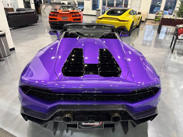 Used 2017 Lamborghini Huracan LP 610-4 AWD/4WD image 7