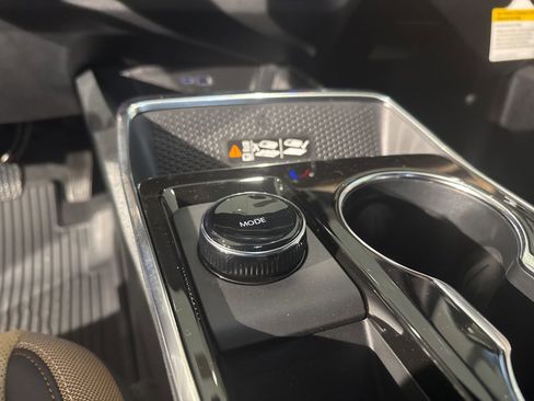 New 2026 Chevrolet Equinox ACTIV w/ Convenience Package III image 27