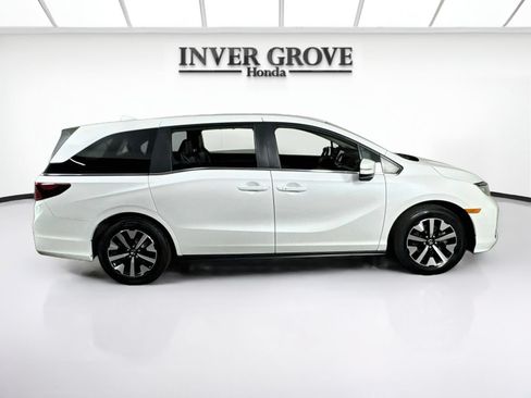 Certified 2025 Honda Odyssey EX-L image 4