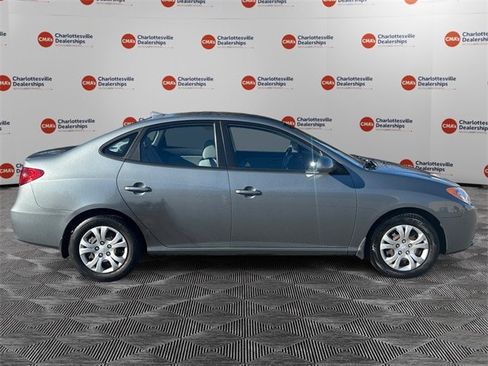 Used 2010 Hyundai Elantra GLS image 6