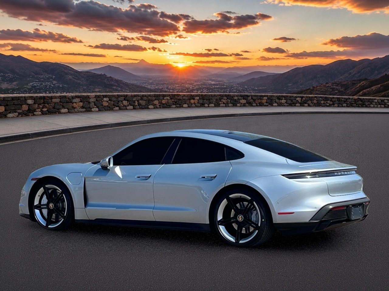 Used 2020 Porsche Taycan AWD/4WD image 4