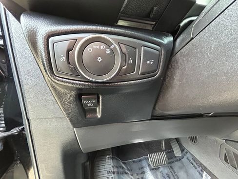 Used 2017 Lincoln MKX Select w/ Select Plus Package AWD/4WD image 18