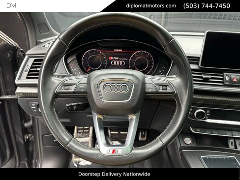 Used 2020 Audi SQ5 Premium Plus w/ Premium Plus Package AWD/4WD image 28