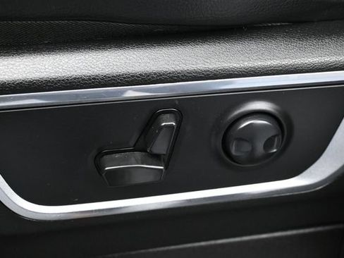 Used 2023 RAM 1500 Laramie AWD/4WD image 11