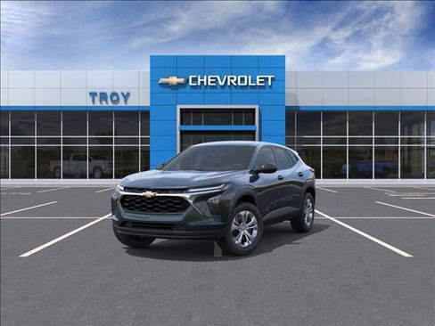 New 2026 Chevrolet Trax LS image 8