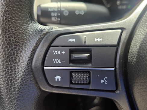 Certified 2026 Honda HR-V LX image 23