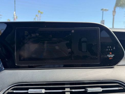 Used 2021 Hyundai Palisade Limited FWD image 24
