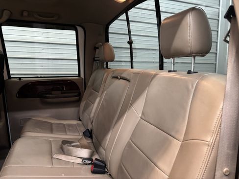 Used 2004 Ford F350 XL image 22
