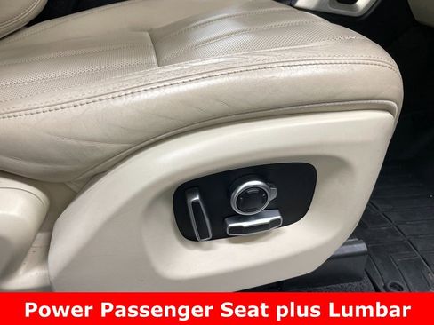 Used 2016 Land Rover Range Rover HSE image 13