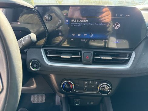 Used 2024 Chevrolet TrailBlazer LS image 15